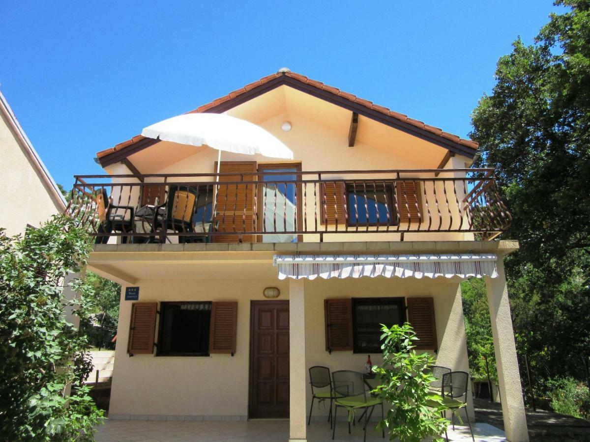Apartmani Gracijela Karlobag Exterior foto